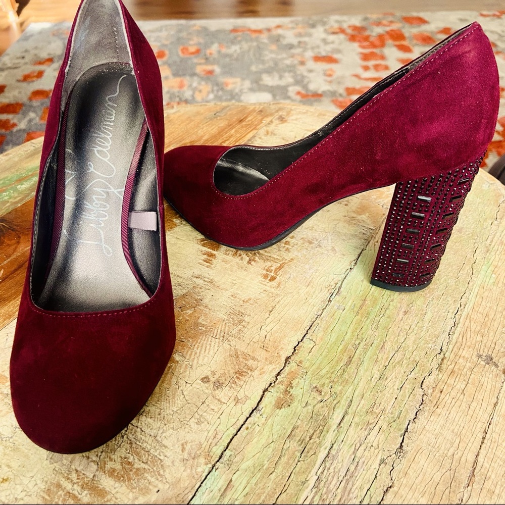 EUC SZ 5 LIBBY EDELMAN BLOCK RHINESTONE HEELS BURGUNDY SUEDE